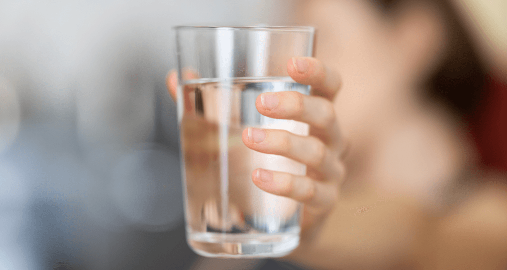 Стакан води